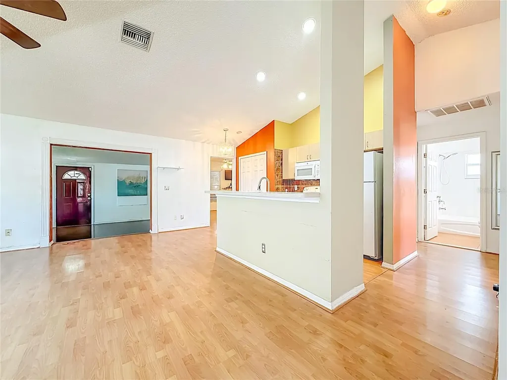 1926 29th Avenue N St Petersburg FL 33713