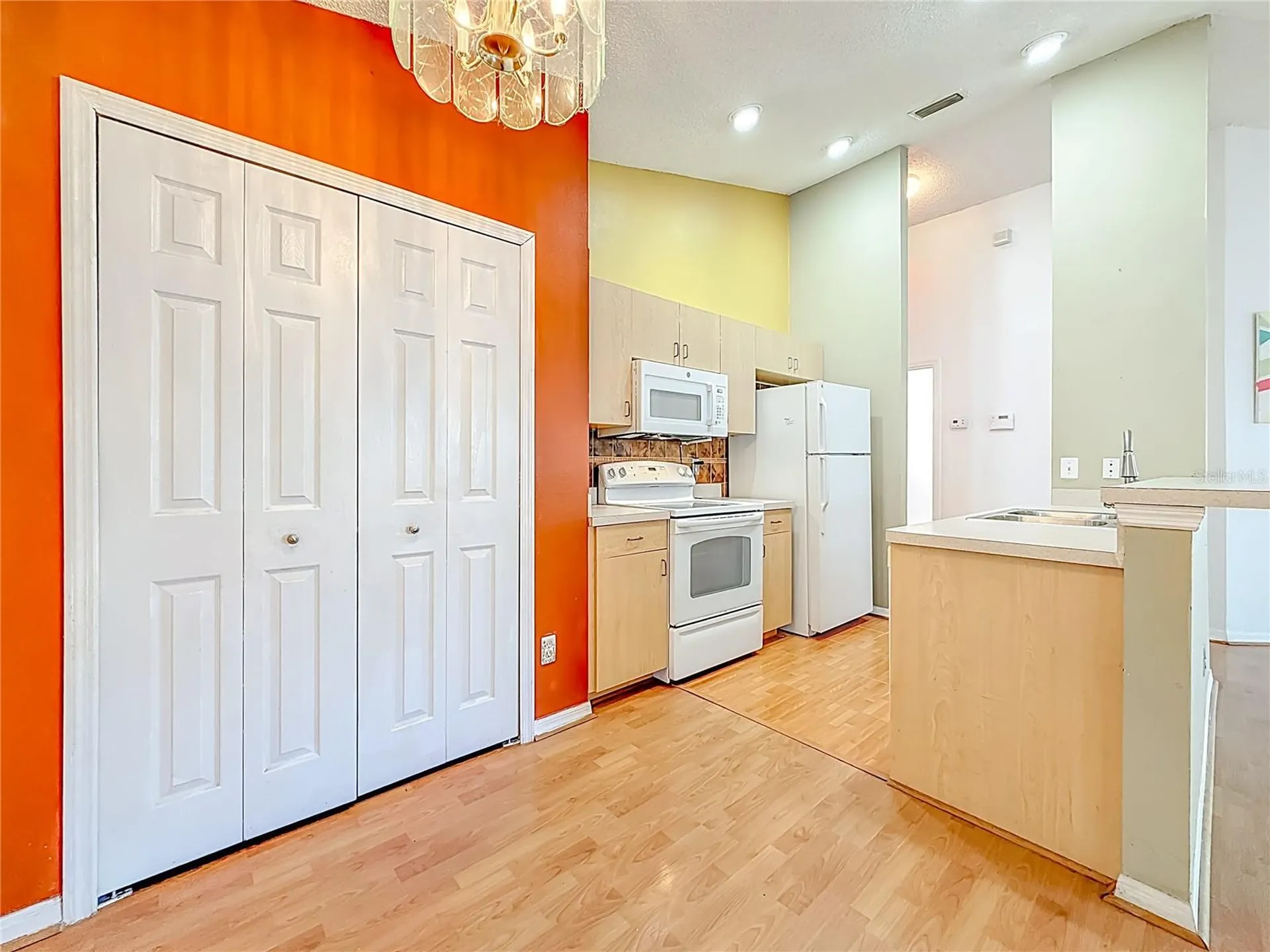 1926 29th Avenue N St Petersburg FL 33713