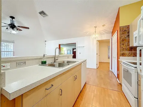 1926 29th Avenue N St Petersburg FL 33713