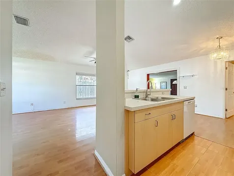1926 29th Avenue N St Petersburg FL 33713
