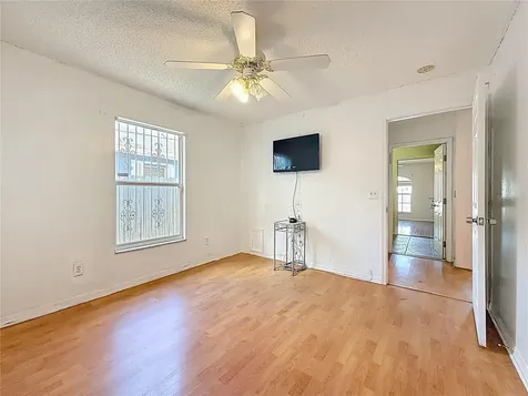 1926 29th Avenue N St Petersburg FL 33713
