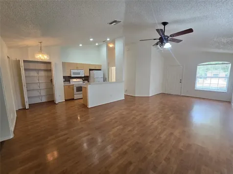 1926 29th Avenue N St Petersburg FL 33713