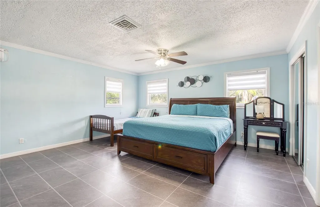 6724 77th Avenue N Pinellas Park FL 33781
