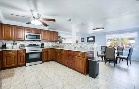 6724 77th Avenue N Pinellas Park FL 33781