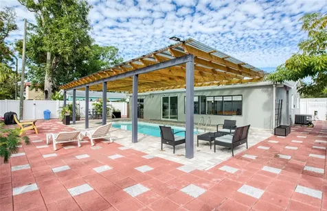 6724 77th Avenue N Pinellas Park FL 33781