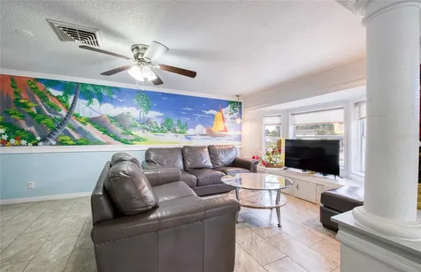 6724 77th Avenue N Pinellas Park FL 33781