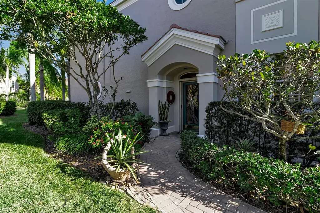 5211 Parisienne Place Sarasota FL 34238