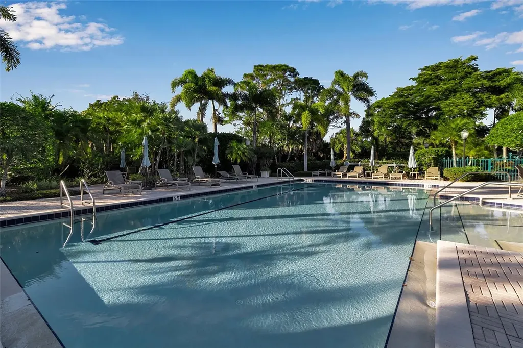 5211 Parisienne Place Sarasota FL 34238