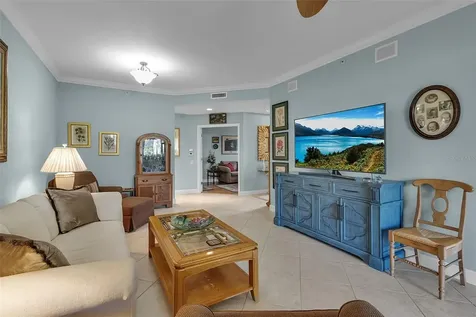 5211 Parisienne Place Sarasota FL 34238