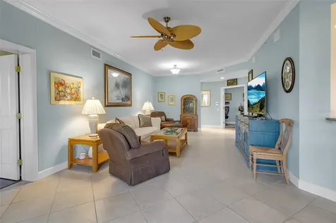 5211 Parisienne Place Sarasota FL 34238
