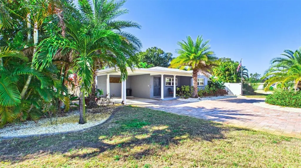 1801 58th Street S Gulfport FL 33707
