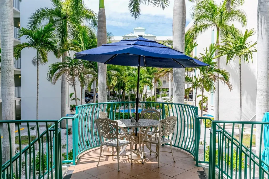 12000 Gulf Boulevard St Petersburg FL 33706