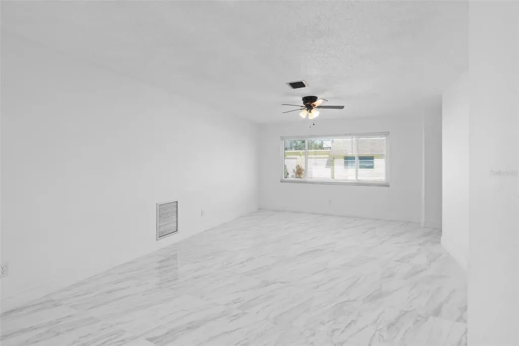 7050 Versailles N Pinellas Park FL 33781