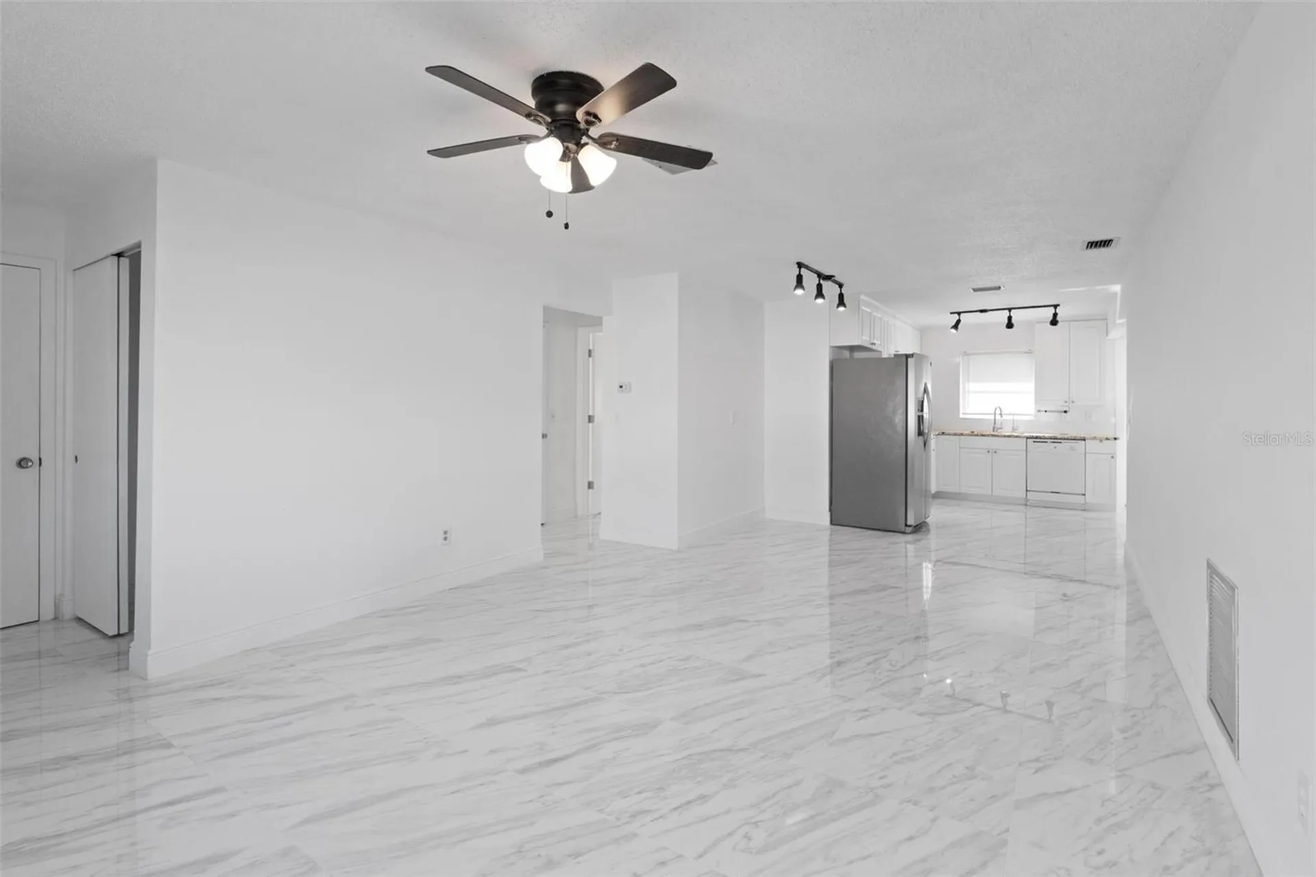 7050 Versailles N Pinellas Park FL 33781