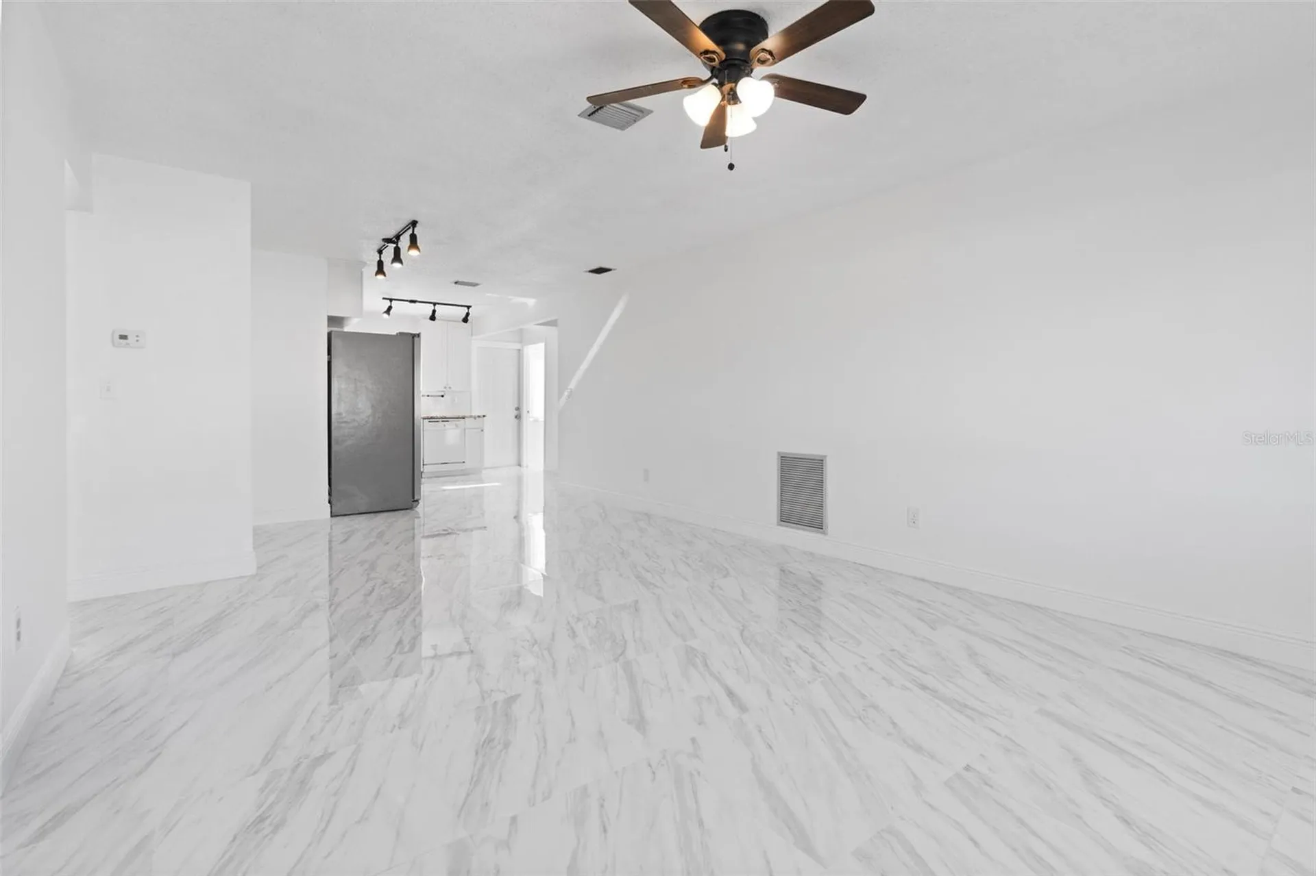 7050 Versailles N Pinellas Park FL 33781