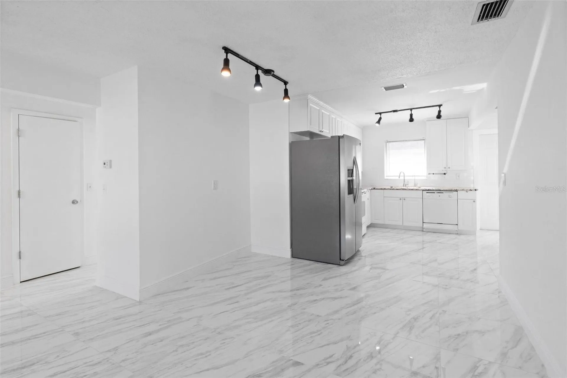 7050 Versailles N Pinellas Park FL 33781