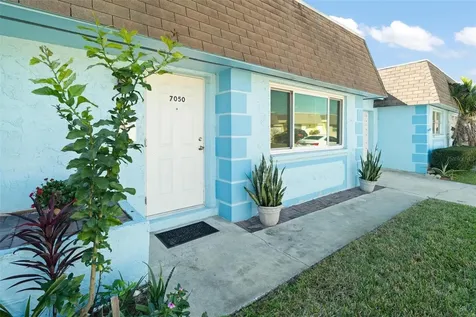 7050 Versailles N Pinellas Park FL 33781