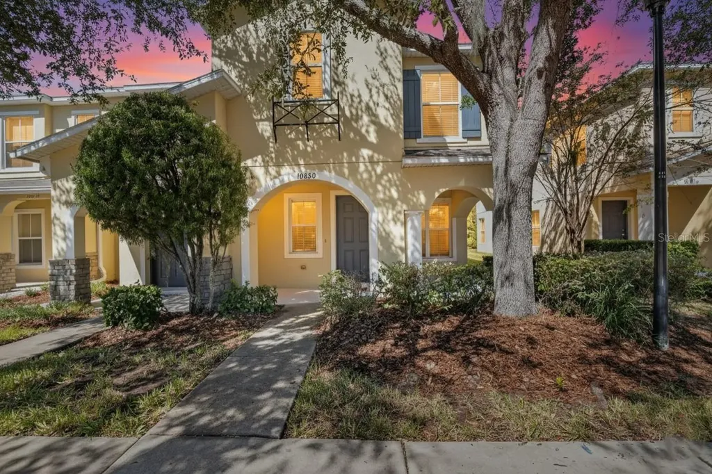 10830 Lake Saint Charles Boulevard Riverview FL 33578