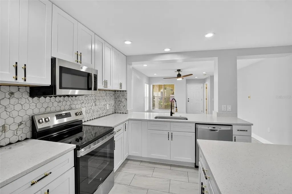 10830 Lake Saint Charles Boulevard Riverview FL 33578