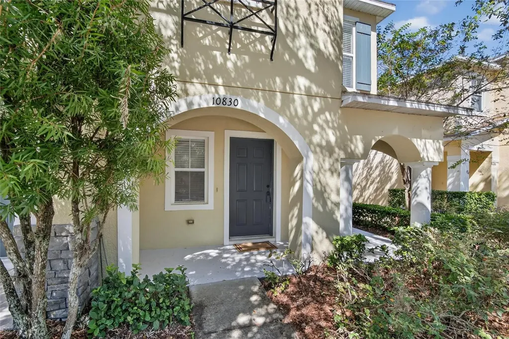 10830 Lake Saint Charles Boulevard Riverview FL 33578