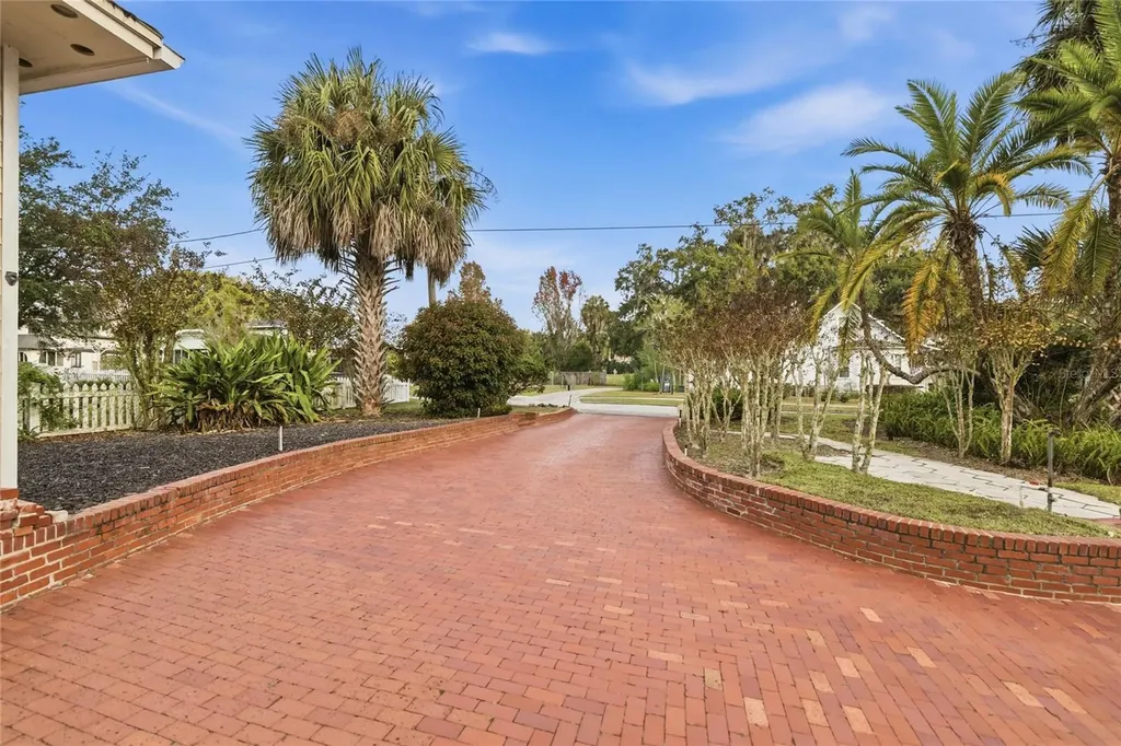 1226 SE 9th Avenue Ocala FL 34471