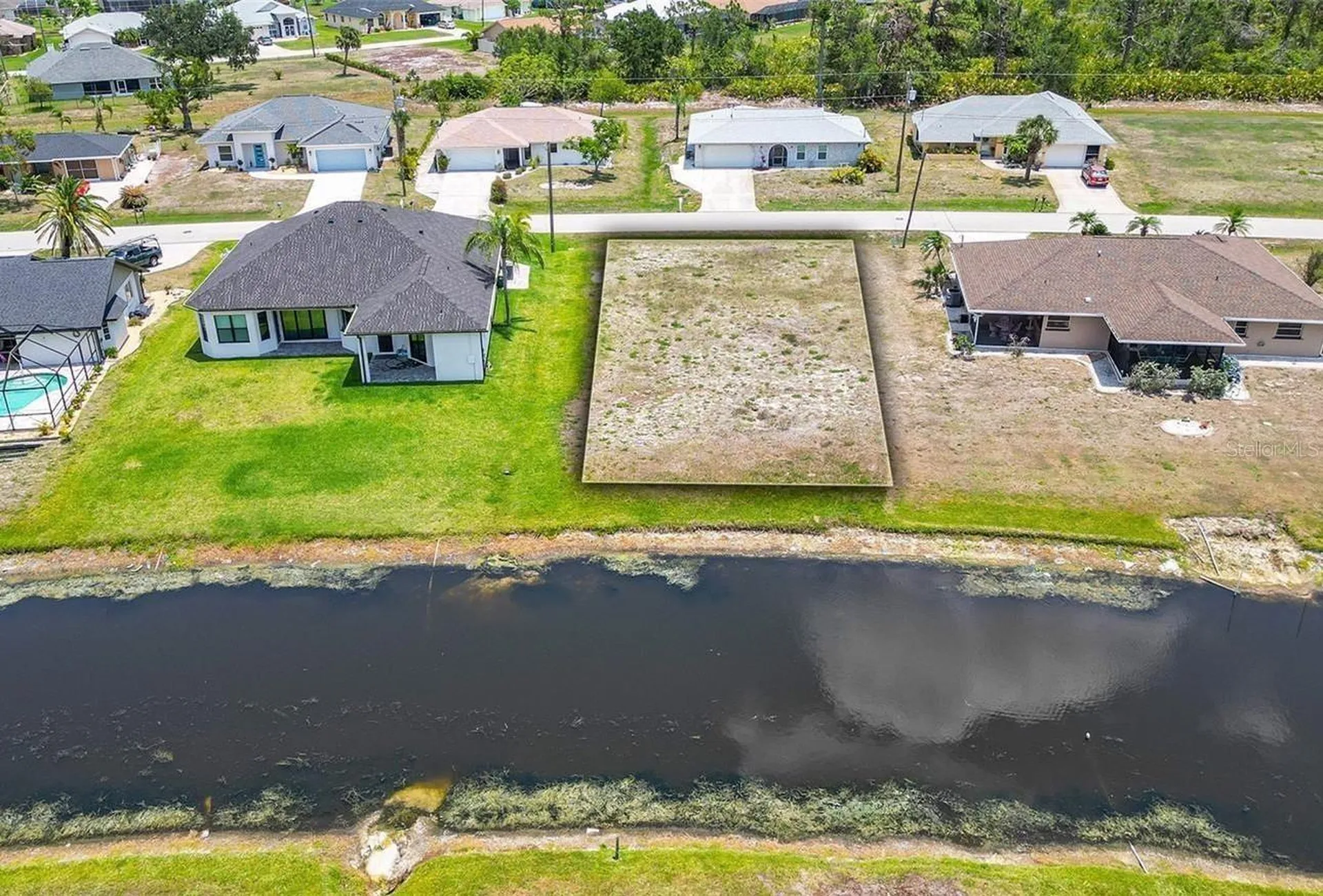 168 Mark Twain Lane Rotonda West FL 33947