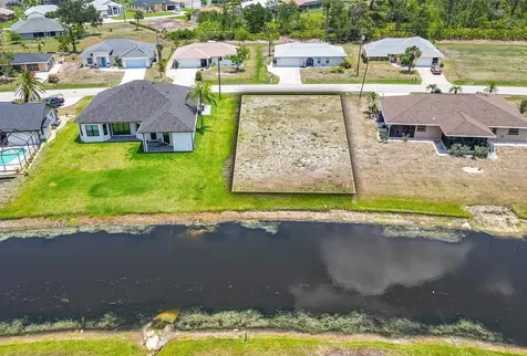168 Mark Twain Lane Rotonda West FL 33947