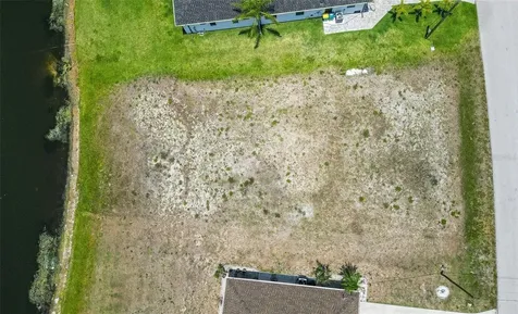 168 Mark Twain Lane Rotonda West FL 33947