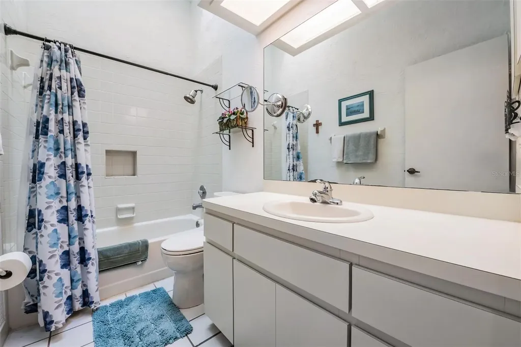 103 Kathleen Court Tarpon Springs FL 34689