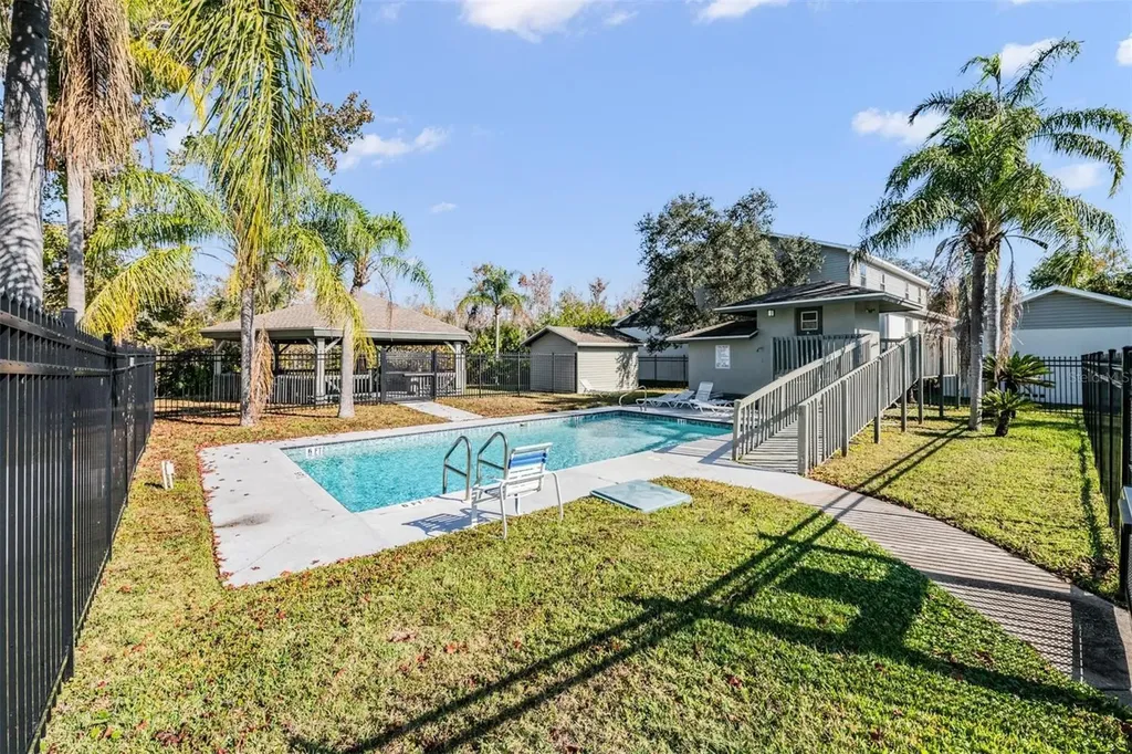 103 Kathleen Court Tarpon Springs FL 34689