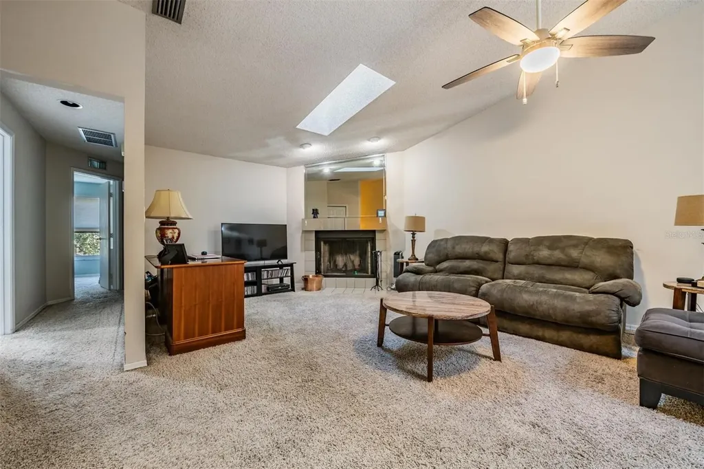 103 Kathleen Court Tarpon Springs FL 34689