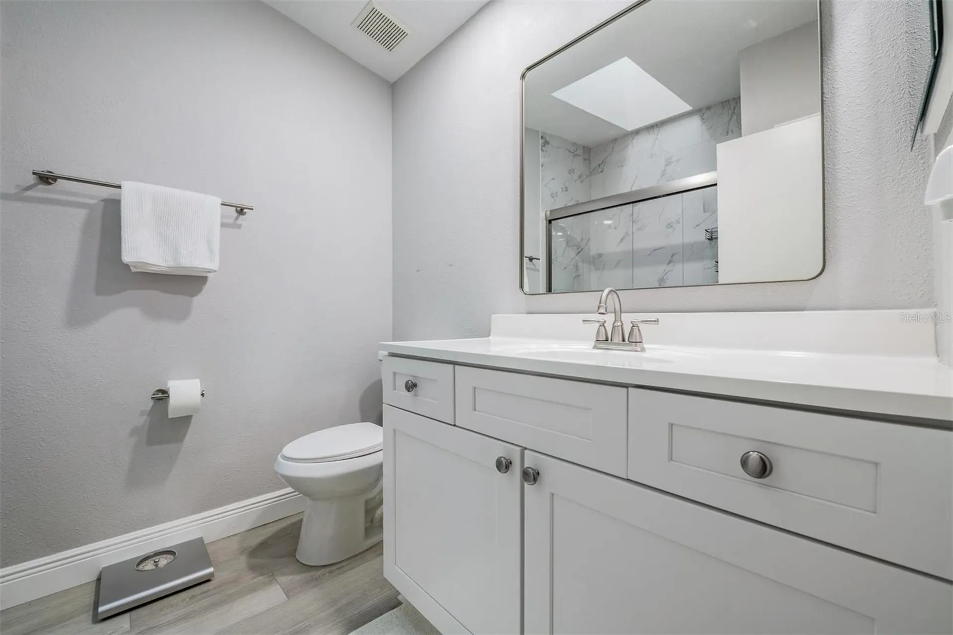 103 Kathleen Court Tarpon Springs FL 34689
