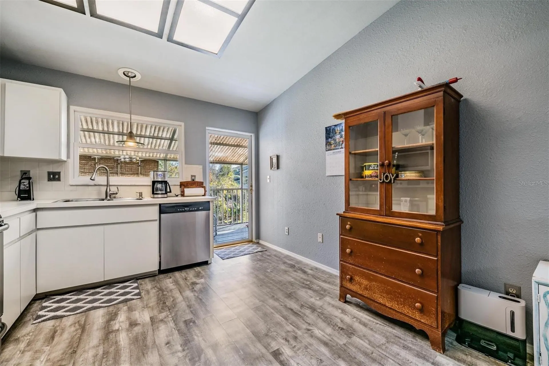 103 Kathleen Court Tarpon Springs FL 34689