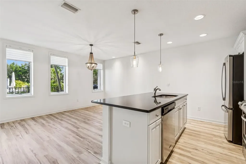 1685 Laurel Street Sarasota FL 34236