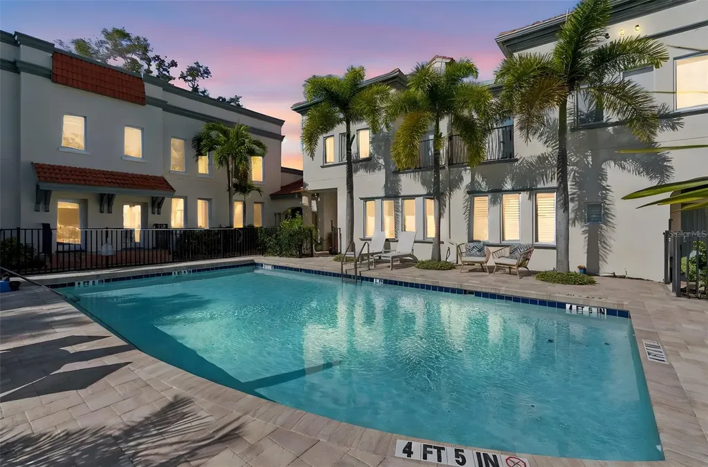 1685 Laurel Street Sarasota FL 34236