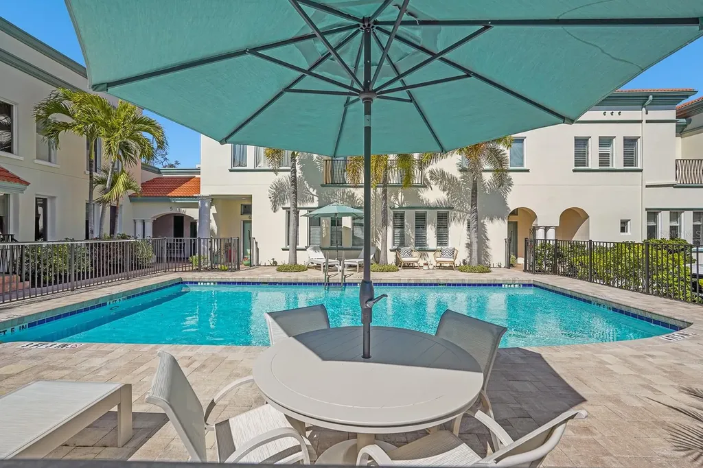 1685 Laurel Street Sarasota FL 34236