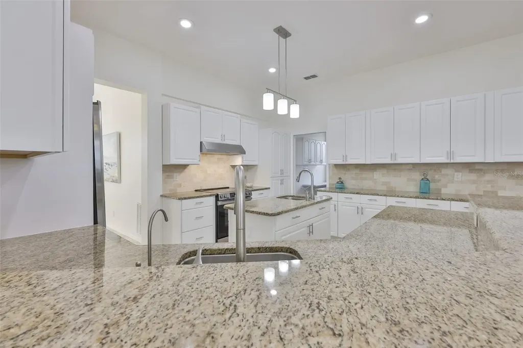 2221 Platinum Drive Sun City Center FL 33573
