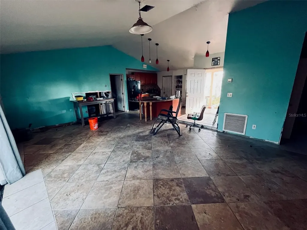 2247 SW 4th Street Cape Coral FL 33991