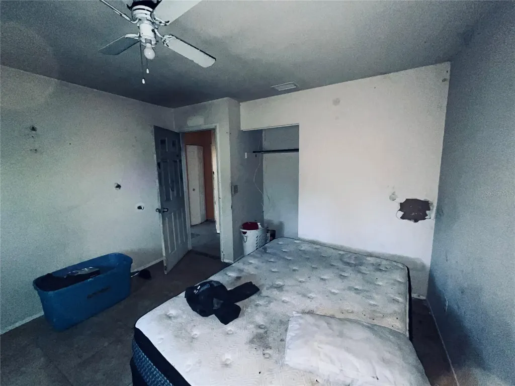 2247 SW 4th Street Cape Coral FL 33991