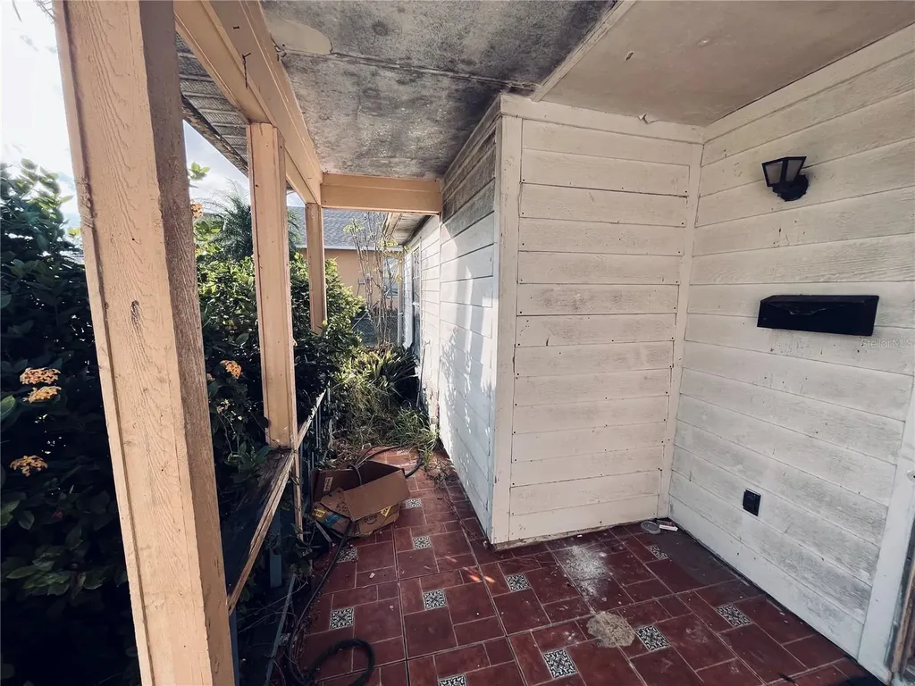 2247 SW 4th Street Cape Coral FL 33991
