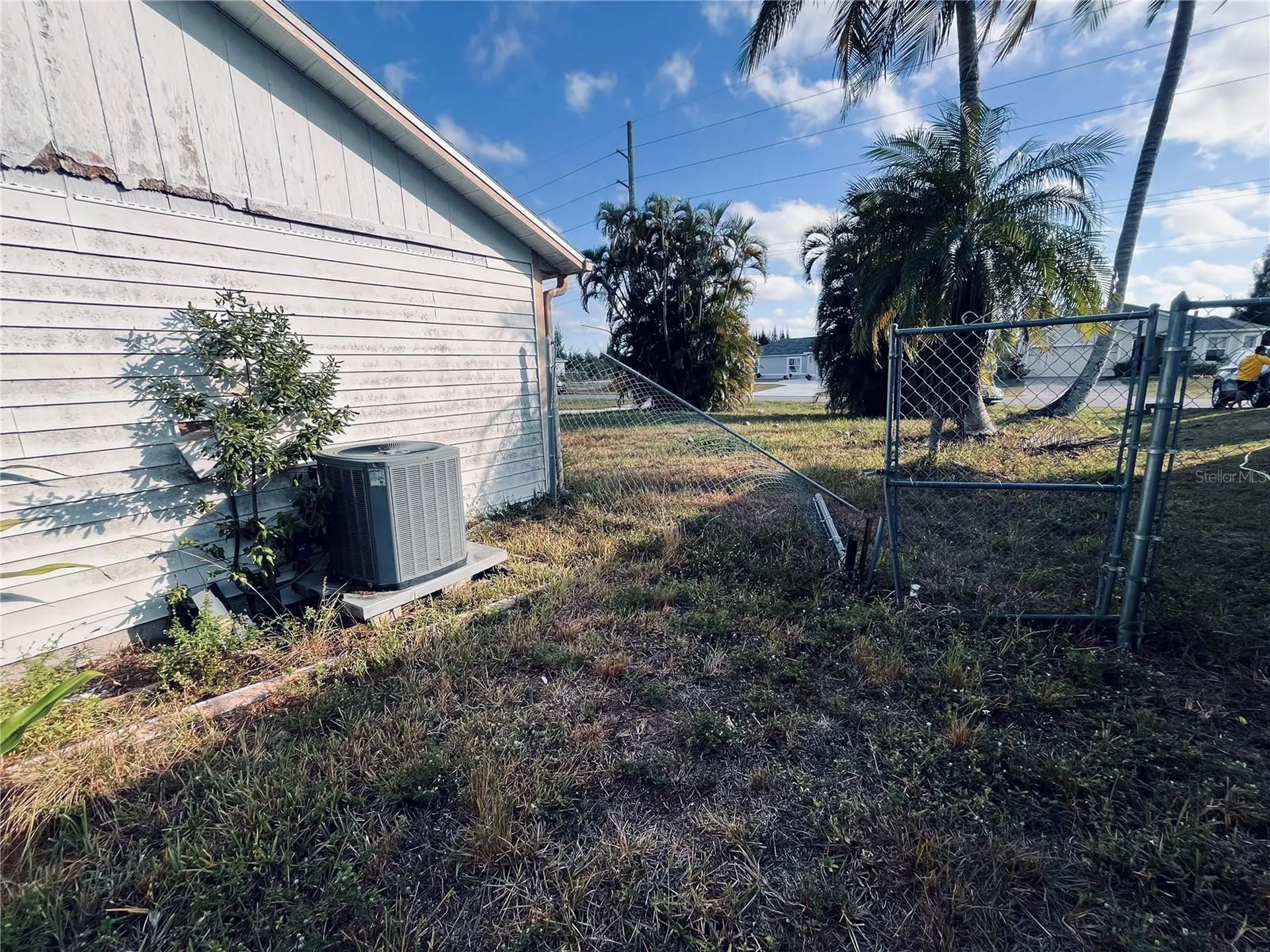 2247 SW 4th Street Cape Coral FL 33991