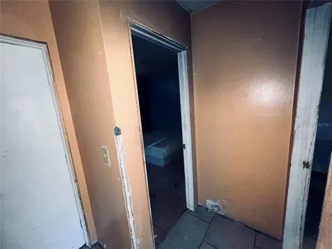 2247 SW 4th Street Cape Coral FL 33991