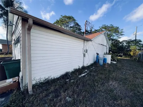 2247 SW 4th Street Cape Coral FL 33991