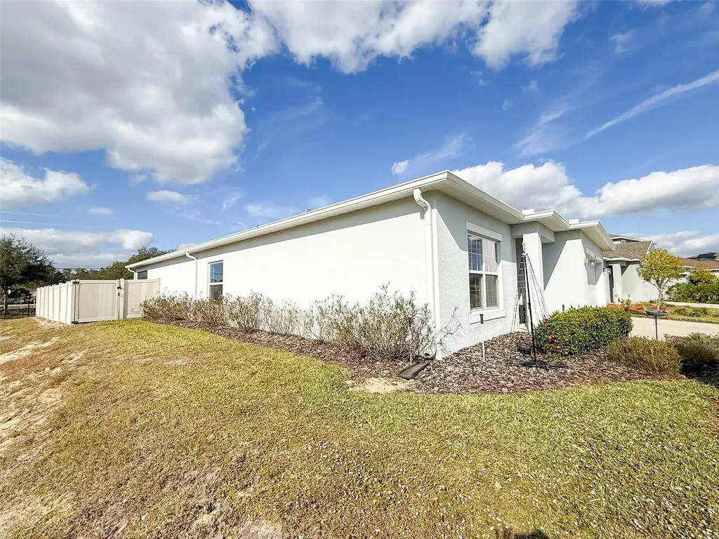 141 Hamlet Loop Davenport FL 33837