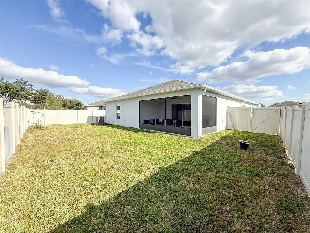 141 Hamlet Loop Davenport FL 33837