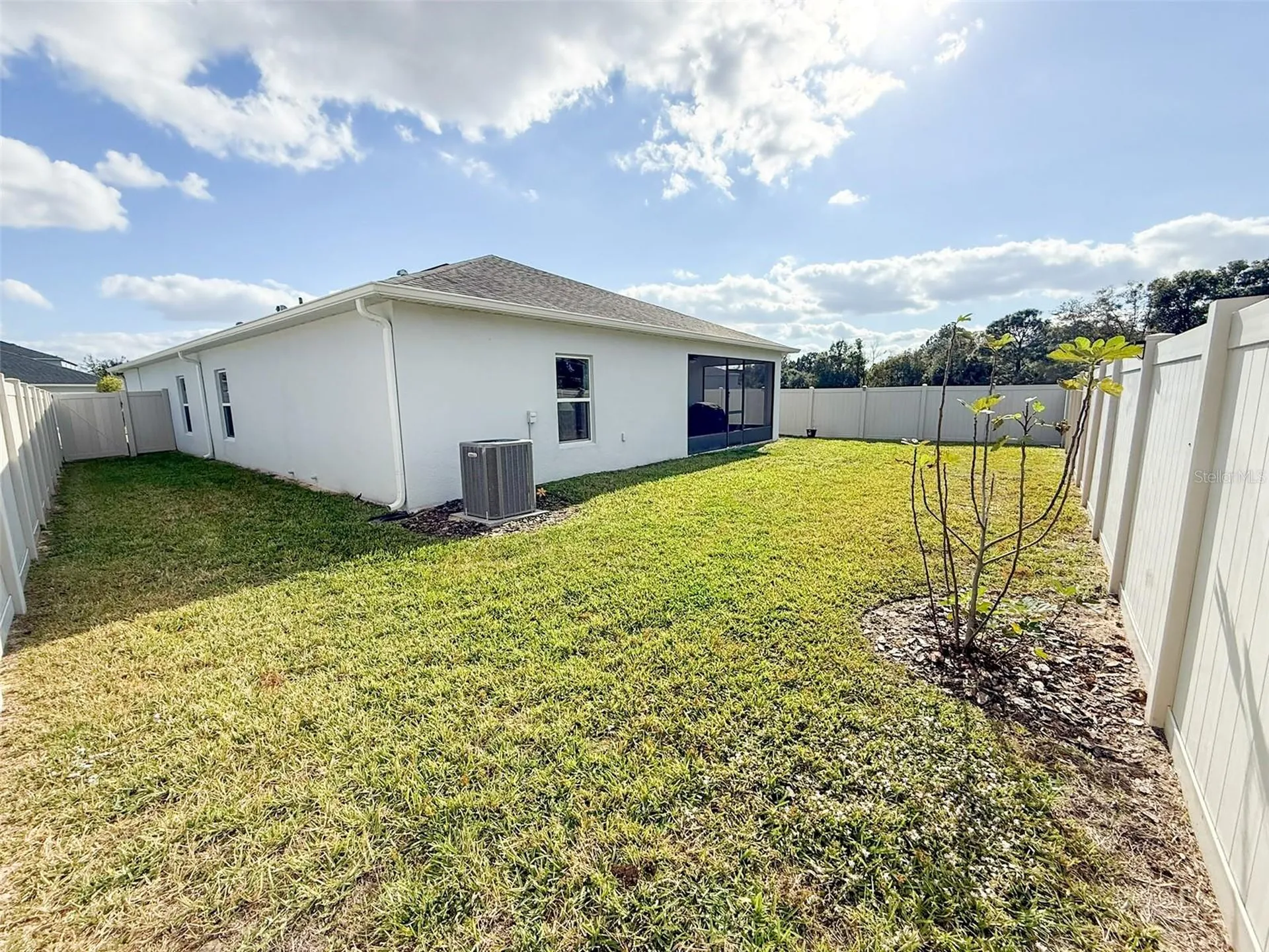 141 Hamlet Loop Davenport FL 33837