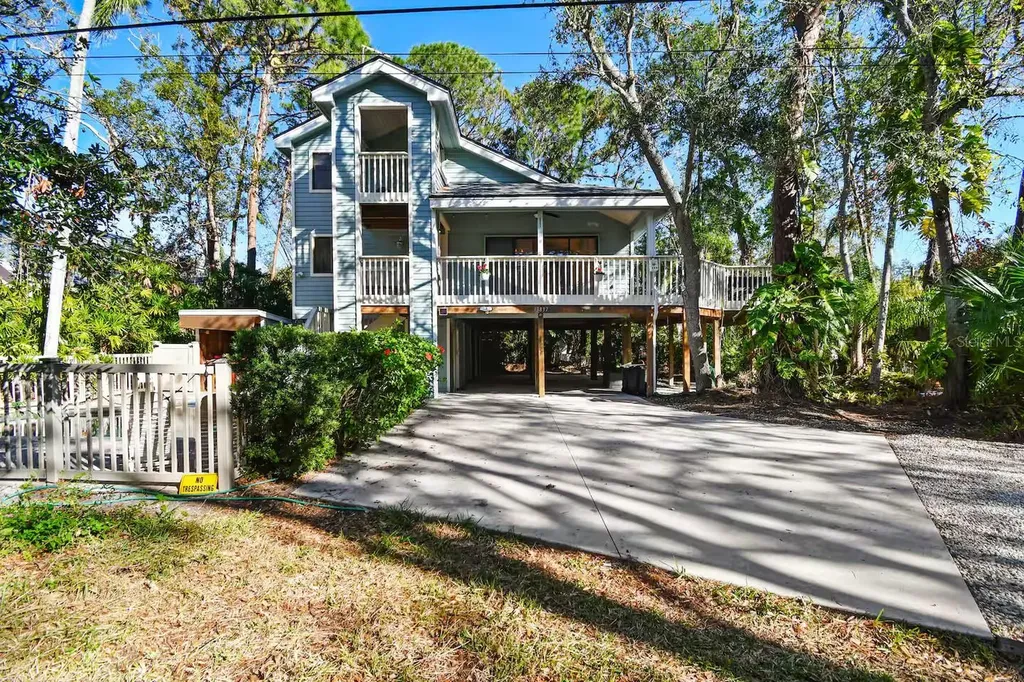 13837 76th Avenue Seminole FL 33776