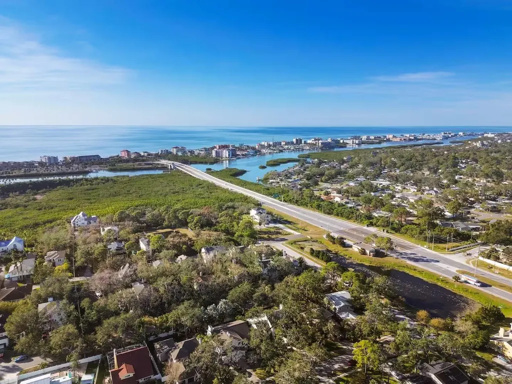 13837 76th Avenue Seminole FL 33776