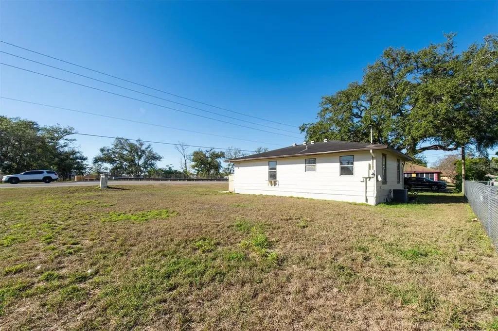 1607 18th Street E Palmetto FL 34221