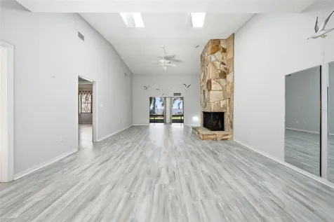 1111 Lakeshore Drive Eustis FL 32726